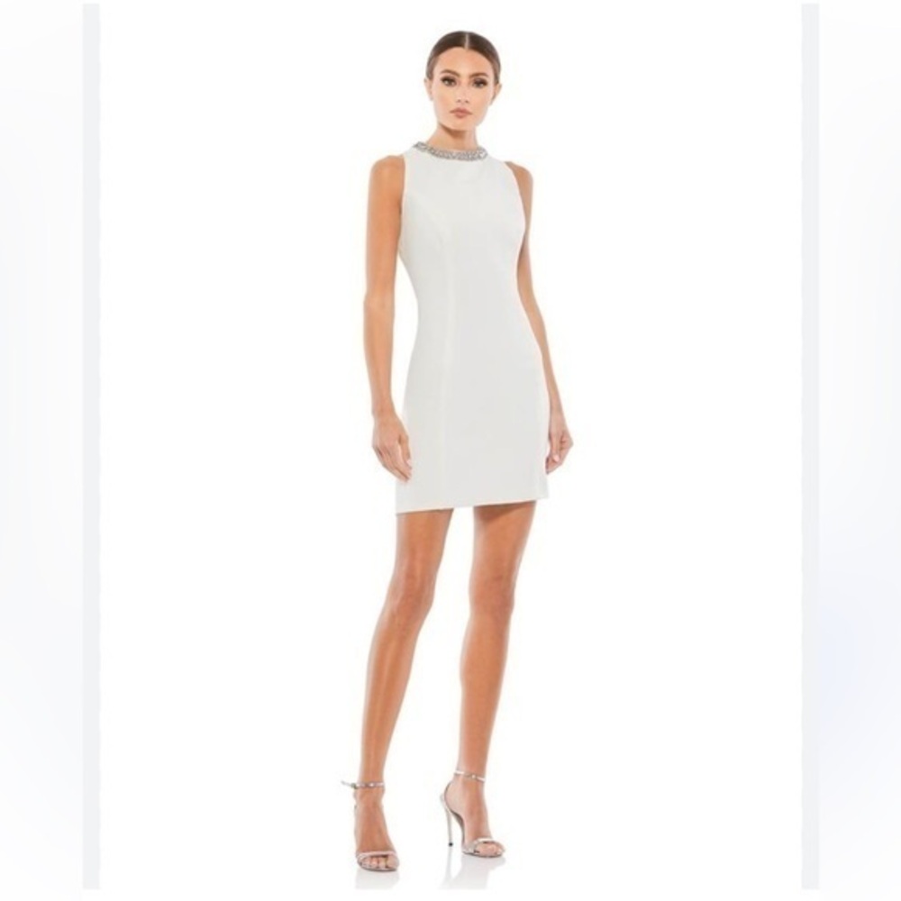 Calvin Klein Cream Midi Length Dress Gold Chain Accent Fitted Size 2 Sleeveless